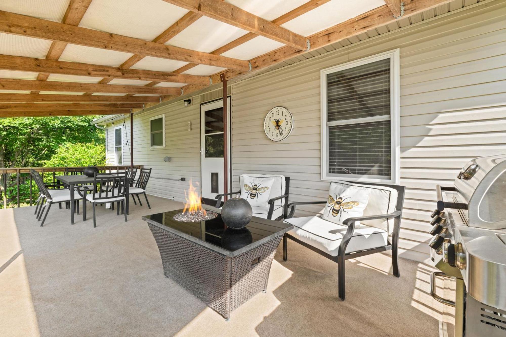 Chase House At Low-Key Croft - Hot-Tub - Firepit West Fork エクステリア 写真